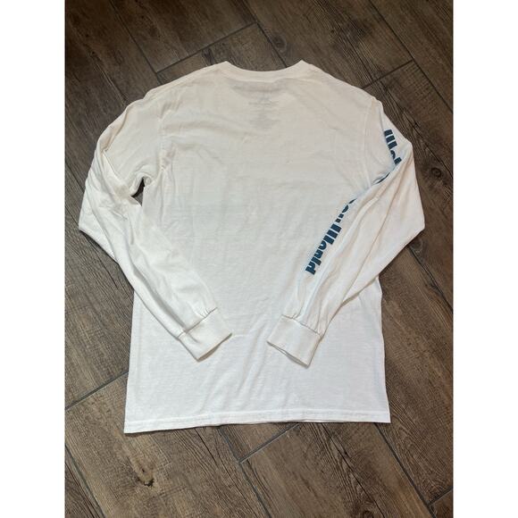 Walt Disney World Magic Kingdom Long Sleeve Shirt Size Small - Picture 3 of 7